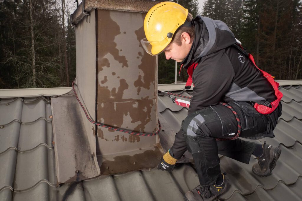 Kattohuolto ja turvallisuusvarusteet